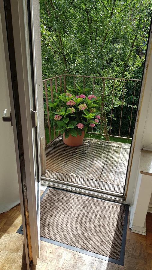 Stadtnahe Wohnung Mit Kl.Balkon Und Parkplatz オルデンブルク エクステリア 写真